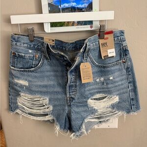 Levi 501 shorts high rise size 31 nwt